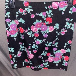 Tight Floral Skirt